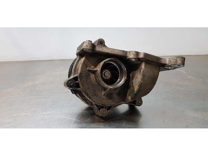 Recambio de bomba agua para hyundai ix35 style awd referencia OEM IAM 251002F000  