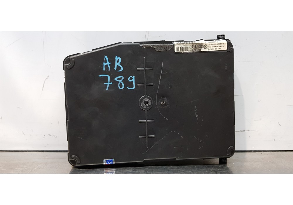 Recambio de caja reles / fusibles para renault megane ii coupe/cabrio confort authentique referencia OEM IAM 8200309690   Recambio de caja reles / fusibles para renault megane ii coupe/cabrio confort authentique referencia OEM IAM 8200309690