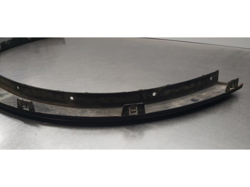 Recambio de aletin delantero derecho para bmw x5 (e70) 3.0d referencia OEM IAM 51777158428  