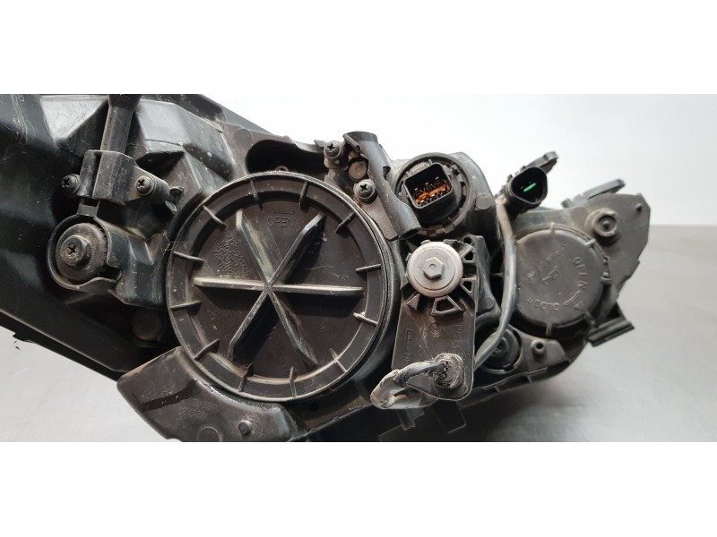 Recambio de faro izquierdo para hyundai elantra (md) tecno referencia OEM IAM 921013X020  