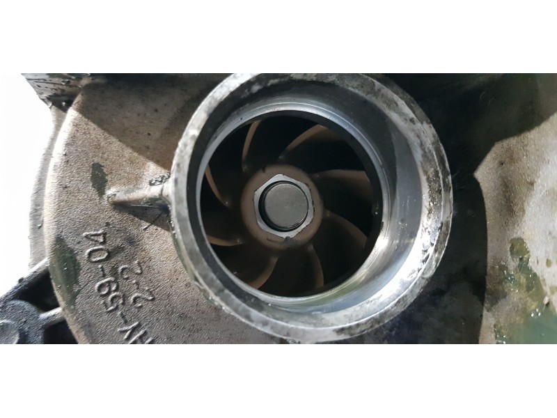 Recambio de bomba agua para hyundai ix35 style awd referencia OEM IAM 251002F000  