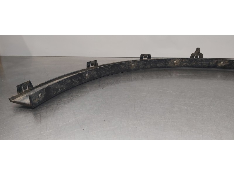 Recambio de aletin delantero derecho para bmw x5 (e70) 3.0d referencia OEM IAM 51777158428  