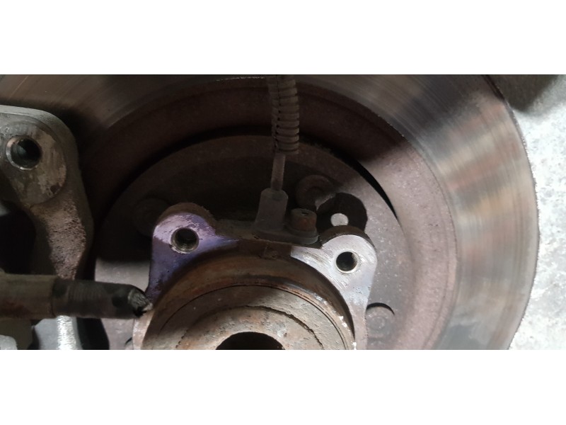 Recambio de mangueta trasera izquierda para chrysler grand voyager limited referencia OEM IAM 4721762AE  