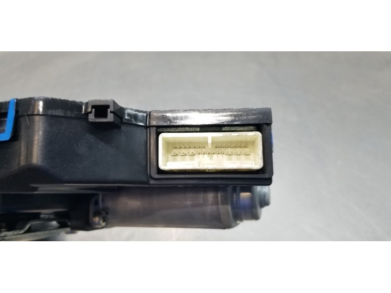 Recambio de motor limpia trasero para mitsubishi outlander (gf0) phev kaiteki 4wd referencia OEM IAM 8253A109 42711010710 