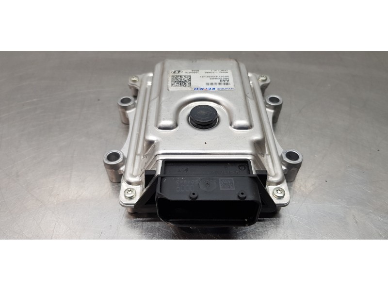 Recambio de centralita cambio automatico para hyundai i30 fastback tecno referencia OEM IAM 9544032BX0 9544132AA0 1A06407X