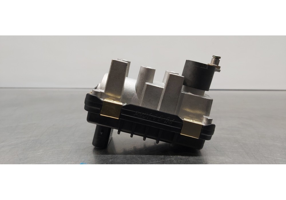 Recambio de modulo electronico para mercedes clase clk (w207) coupe 350 cdi blueefficiency (207.322) referencia OEM IAM A6420908