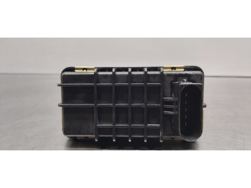 Recambio de modulo electronico para mercedes clase clk (w207) coupe 350 cdi blueefficiency (207.322) referencia OEM IAM A6420908