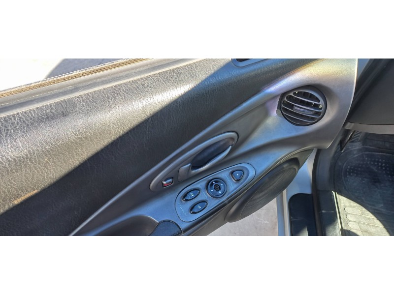 hyundai coupe (rd) del año 2000