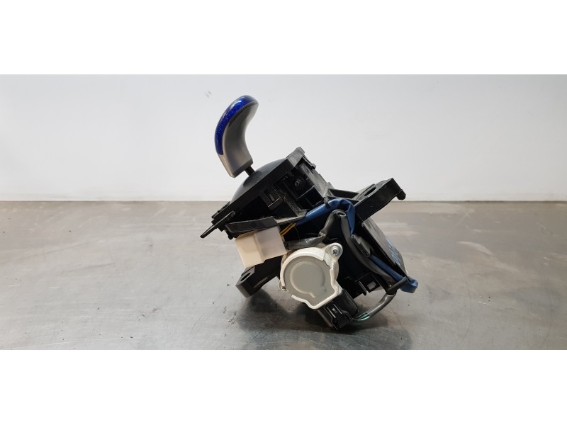 Recambio de palanca cambio para toyota auris touring sports (e18) hybrid active referencia OEM IAM 75C583LHD   Recambio de palanca cambio para toyota auris touring sports (e18) hybrid active referencia OEM IAM 75C583LHD