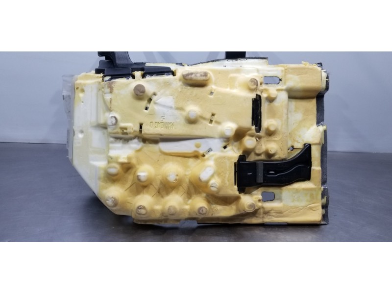 Recambio de molduras delanteras para citroen c4 grand picasso exclusive referencia OEM IAM 16096069ZD 96776896ZD  Recambio de molduras delanteras para citroen c4 grand picasso exclusive referencia OEM IAM 16096069ZD 96776896ZD