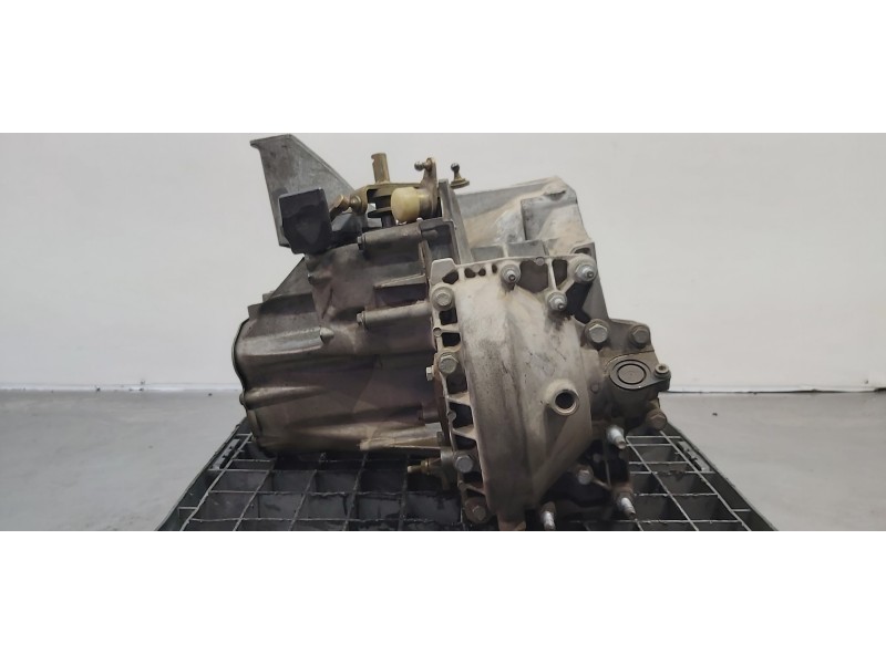 Recambio de caja cambios para peugeot 407 st confort referencia OEM IAM 20MB02  