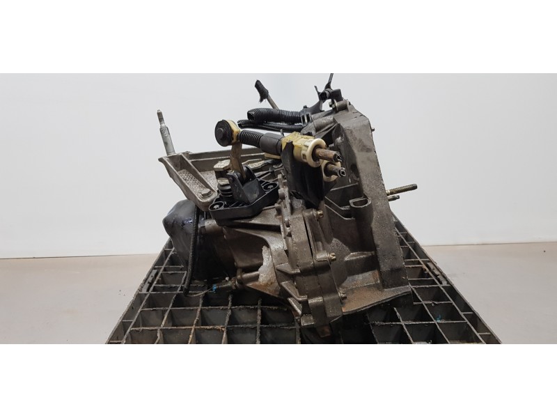Recambio de caja cambios para renault modus confort dynamique referencia OEM IAM 8200836751 JR5113 