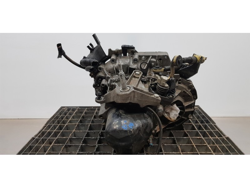 Recambio de caja cambios para renault modus confort dynamique referencia OEM IAM 8200836751 JR5113 