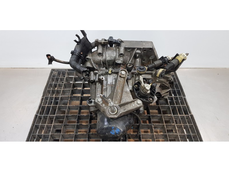 Recambio de caja cambios para renault modus confort dynamique referencia OEM IAM 8200836751 JR5113 