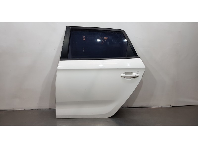 Recambio de puerta trasera izquierda para kia carens ( ) basic referencia OEM IAM 77003A4000   Recambio de puerta trasera izquierda para kia carens ( ) basic referencia OEM IAM 77003A4000