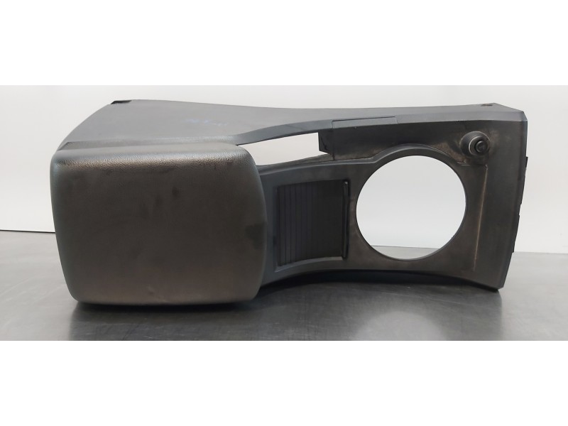 Recambio de apoyabrazos central para ssangyong actyon 200 xdi 4wd limited referencia OEM IAM 7790032203LAM   Recambio de apoyabrazos central para ssangyong actyon 200 xdi 4wd limited referencia OEM IAM 7790032203LAM