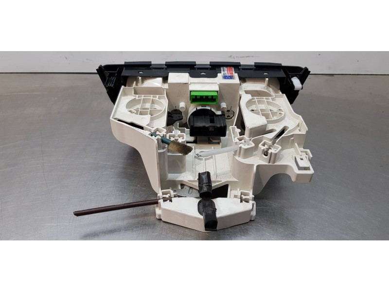 Recambio de mando calefaccion / aire acondicionado para mitsubishi space star (a00) motion referencia OEM IAM 7820A869XA  