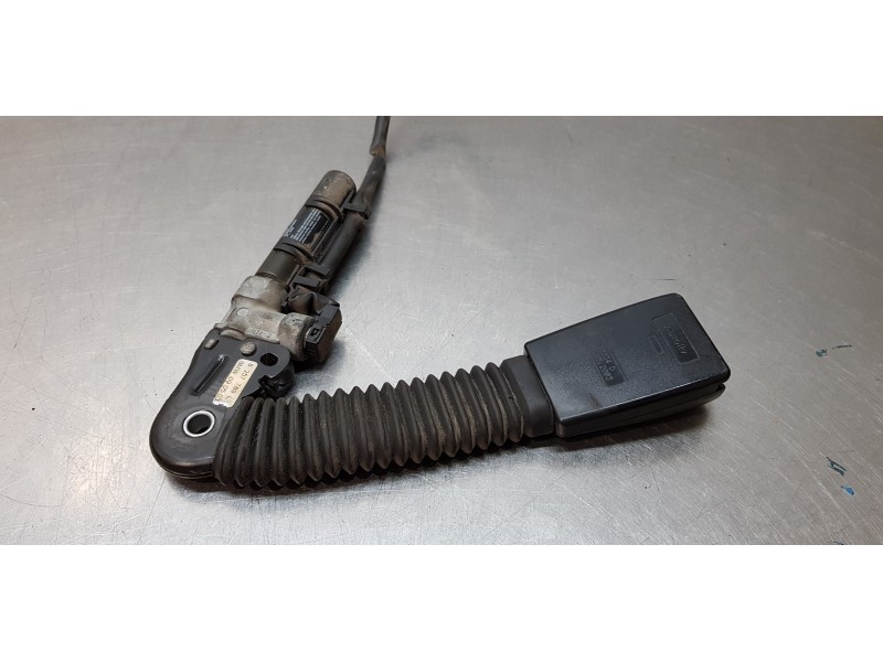 Recambio de pretensor airbag derecho para bmw serie 3 touring (e46) 320d referencia OEM IAM 8257789   Recambio de pretensor airbag derecho para bmw serie 3 touring (e46) 320d referencia OEM IAM 8257789