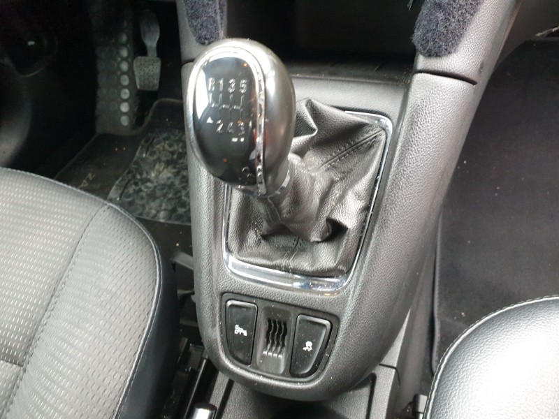 opel zafira tourer del año 2015