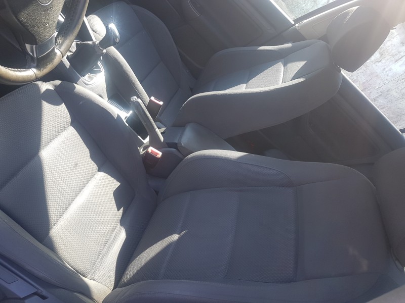 volkswagen golf v berlina (1k1) del año 2008