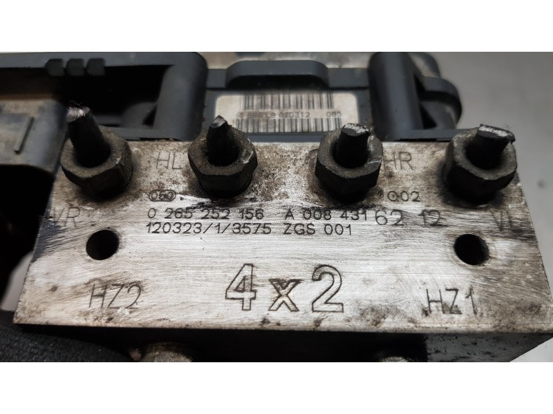 Recambio de abs para mercedes vito kasten (639) 116 cdi effect kompakt (639.601) referencia OEM IAM A0084316212  