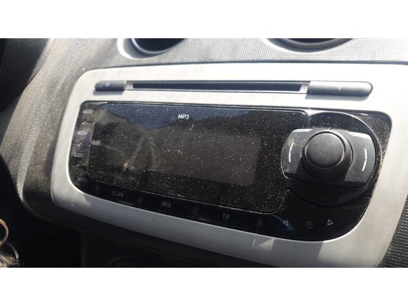 seat ibiza (6j5) del año 2010