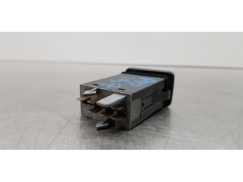 Recambio de warning para volkswagen golf iv berlina (1j1) highline referencia OEM IAM 1J0953235J  