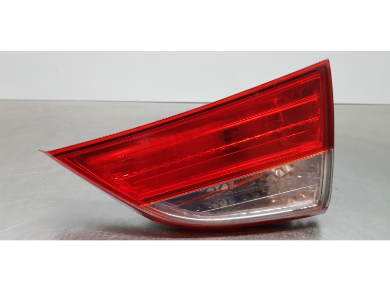 Recambio de piloto trasero derecho interior para hyundai elantra (md) tecno referencia OEM IAM 924043X050  