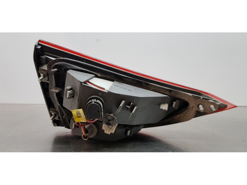 Recambio de piloto trasero derecho interior para hyundai elantra (md) tecno referencia OEM IAM 924043X050  