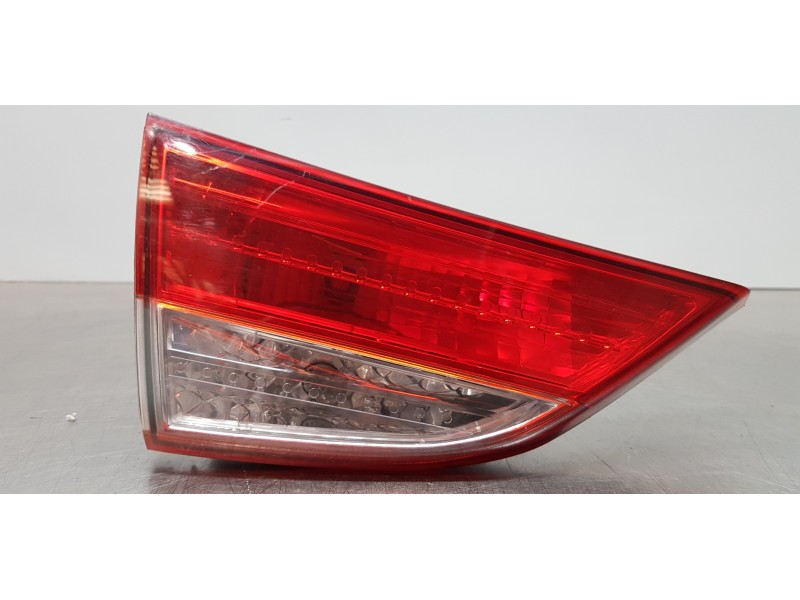 Recambio de piloto trasero izquierdo interior para hyundai elantra (md) tecno referencia OEM IAM 924033X050  