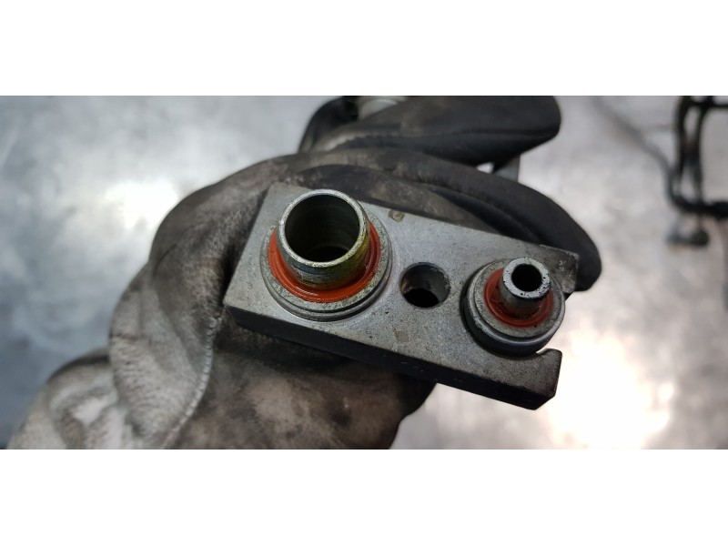 Recambio de tubos aire acondicionado para chrysler grand voyager limited referencia OEM IAM 04677595AB  