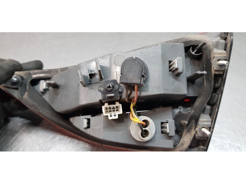 Recambio de piloto trasero izquierdo interior para hyundai elantra (md) tecno referencia OEM IAM 924033X050  