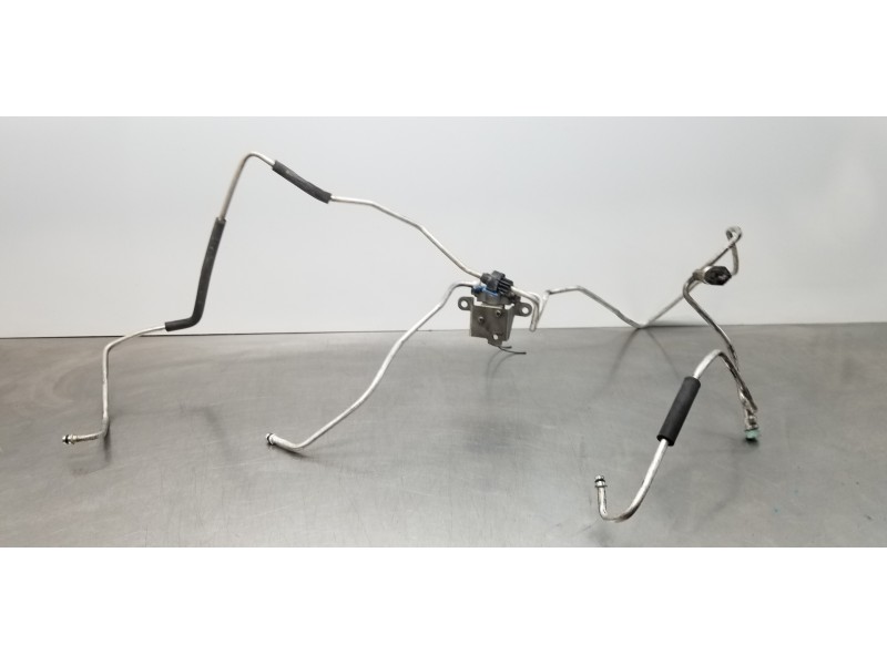 Recambio de tubos aire acondicionado para mitsubishi outlander (gf0) phev kaiteki 4wd referencia OEM IAM 7815A981  