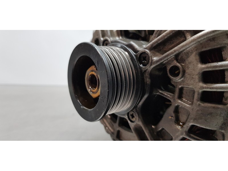 Recambio de alternador para mercedes clase e (w211) berlina e 240 (211.061) referencia OEM IAM A0121541302  