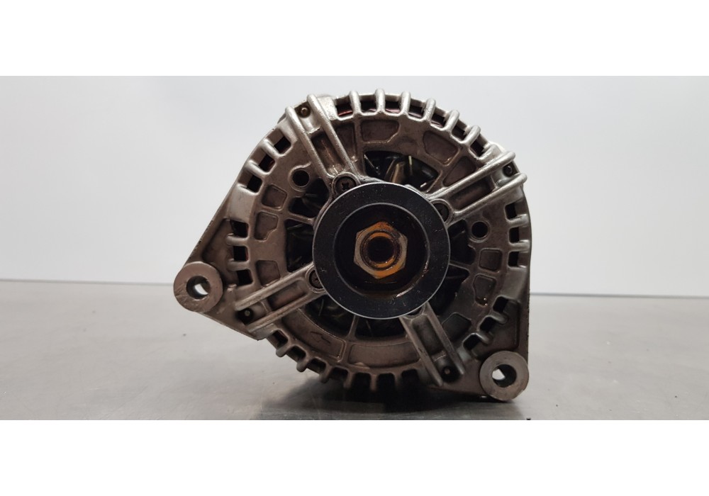 Recambio de alternador para mercedes clase e (w211) berlina e 240 (211.061) referencia OEM IAM A0121541302  