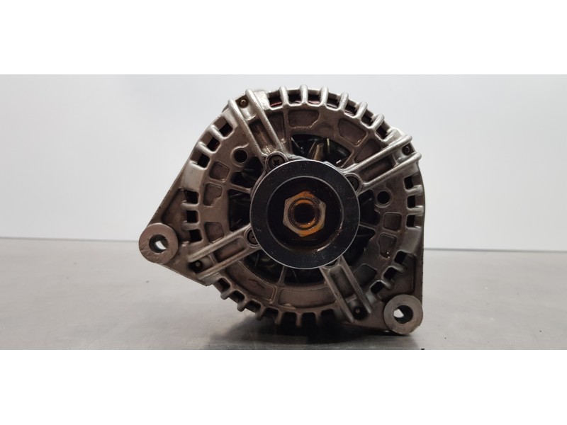 Recambio de alternador para mercedes clase e (w211) berlina e 240 (211.061) referencia OEM IAM A0121541302  