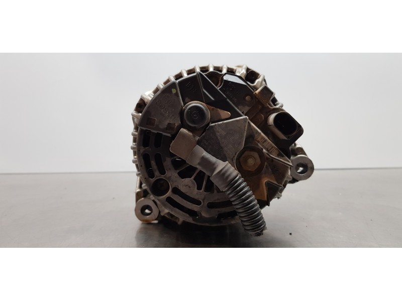 Recambio de alternador para mercedes clase e (w211) berlina e 240 (211.061) referencia OEM IAM A0121541302  