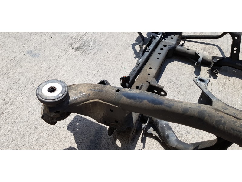 Recambio de puente delantero para mercedes clase m (w166) ml 350 bluetec (166.004) referencia OEM IAM A1663300800  