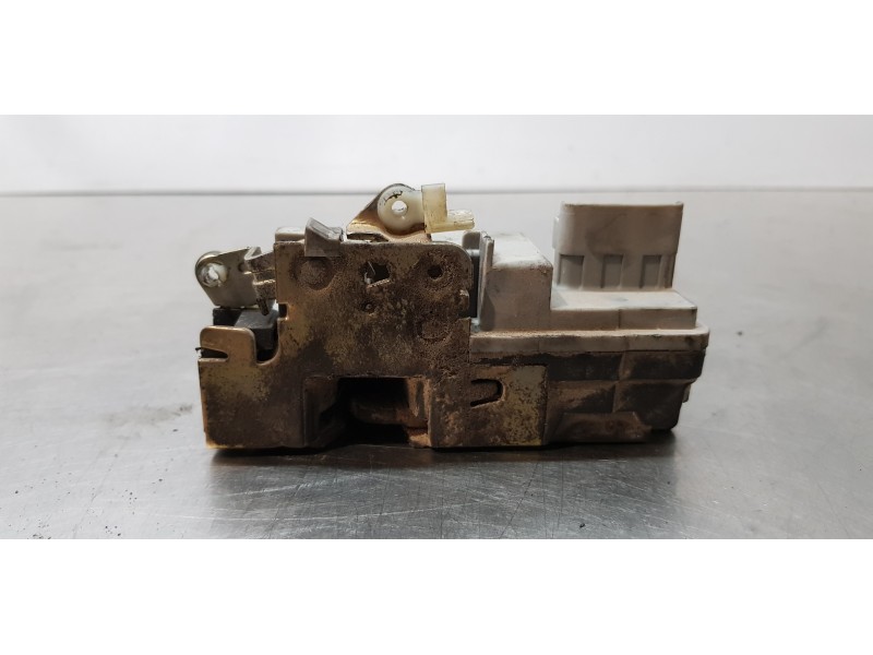 Recambio de cerradura puerta delantera derecha para citroen berlingo 2.0 hdi magic familiar referencia OEM IAM 9136J4  