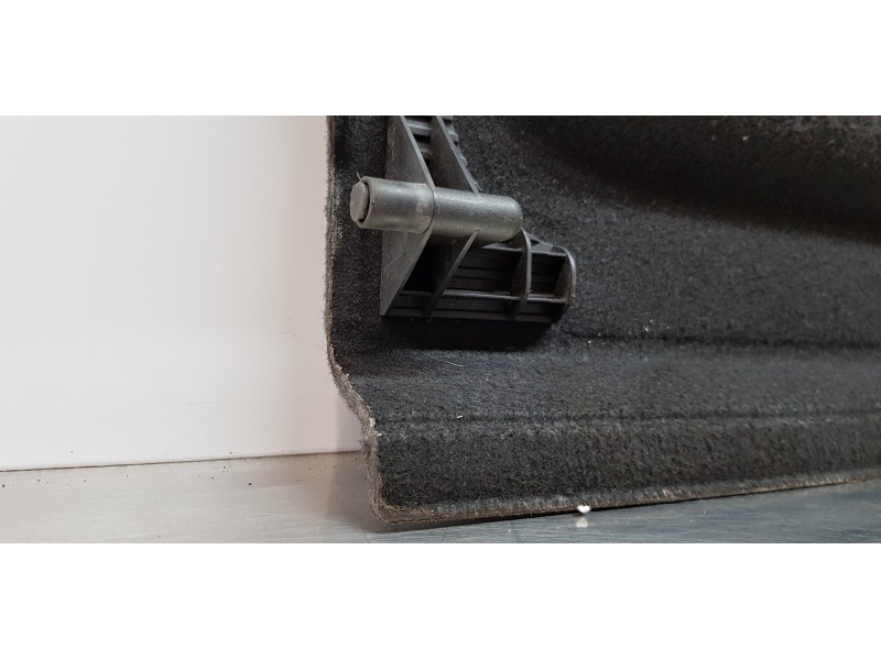 Recambio de bandeja trasera para volkswagen golf v berlina (1k1) highline referencia OEM IAM K6867769EHH2  