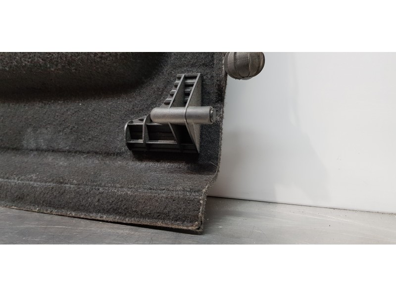 Recambio de bandeja trasera para volkswagen golf v berlina (1k1) highline referencia OEM IAM K6867769EHH2  