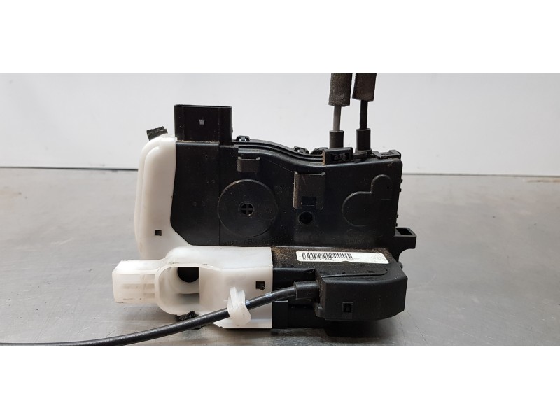 Recambio de cerradura puerta trasera derecha para hyundai ix35 style 2wd referencia OEM IAM 814202Y010   Recambio de cerradura puerta trasera derecha para hyundai ix35 style 2wd referencia OEM IAM 814202Y010