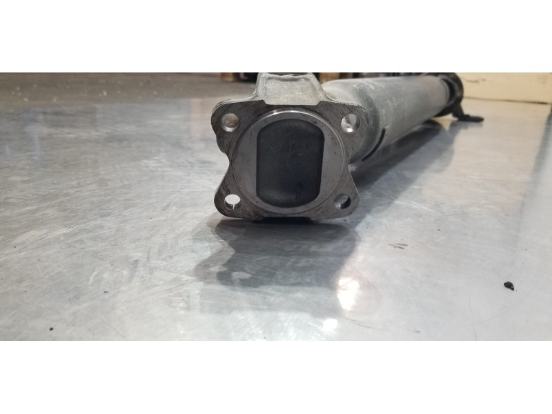 Recambio de transmision central para ssangyong rodius xdi referencia OEM IAM 3320021750  