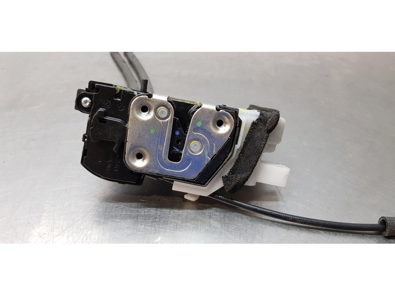 Recambio de cerradura puerta trasera derecha para hyundai ix35 style 2wd referencia OEM IAM 814202Y010   Recambio de cerradura puerta trasera derecha para hyundai ix35 style 2wd referencia OEM IAM 814202Y010