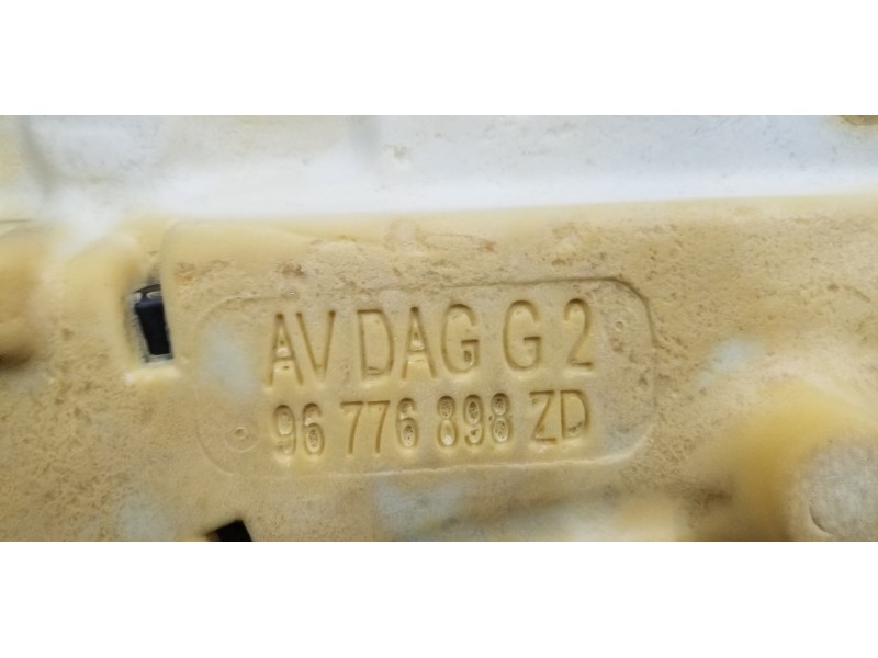 Recambio de molduras delanteras para citroen c4 grand picasso spacetourer referencia OEM IAM 16096069ZD 96776898ZD 