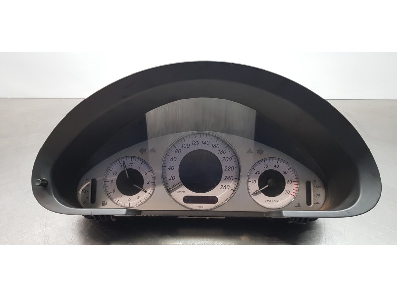 Recambio de cuadro instrumentos para mercedes clase e (w211) berlina e 240 (211.061) referencia OEM IAM A2115403011  