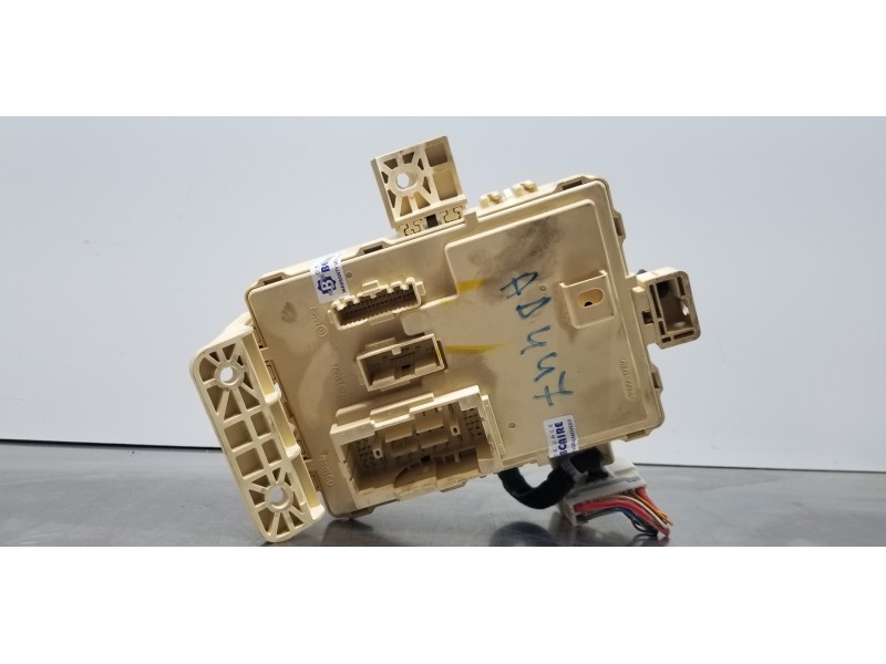 Recambio de caja reles / fusibles para hyundai tucson tl referencia OEM IAM 91950D3510  