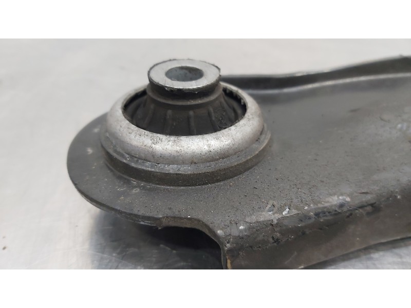 Recambio de brazo suspension inferior delantero derecho para renault clio iv life referencia OEM IAM 545049968R  