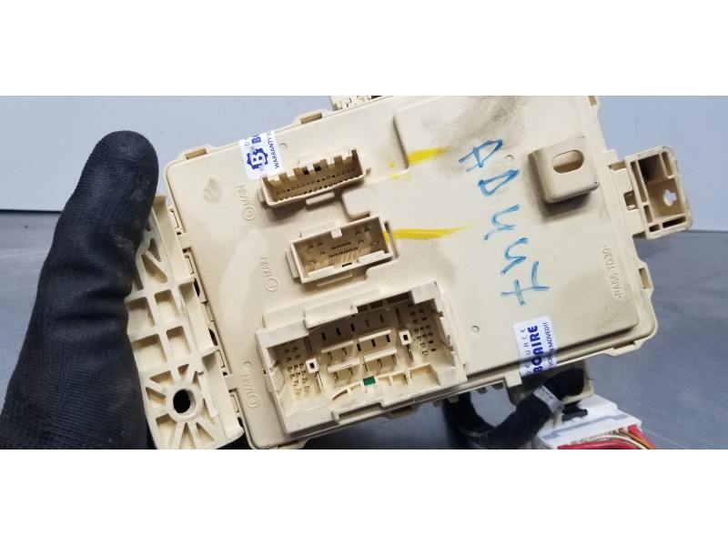 Recambio de caja reles / fusibles para hyundai tucson tl referencia OEM IAM 91950D3510  