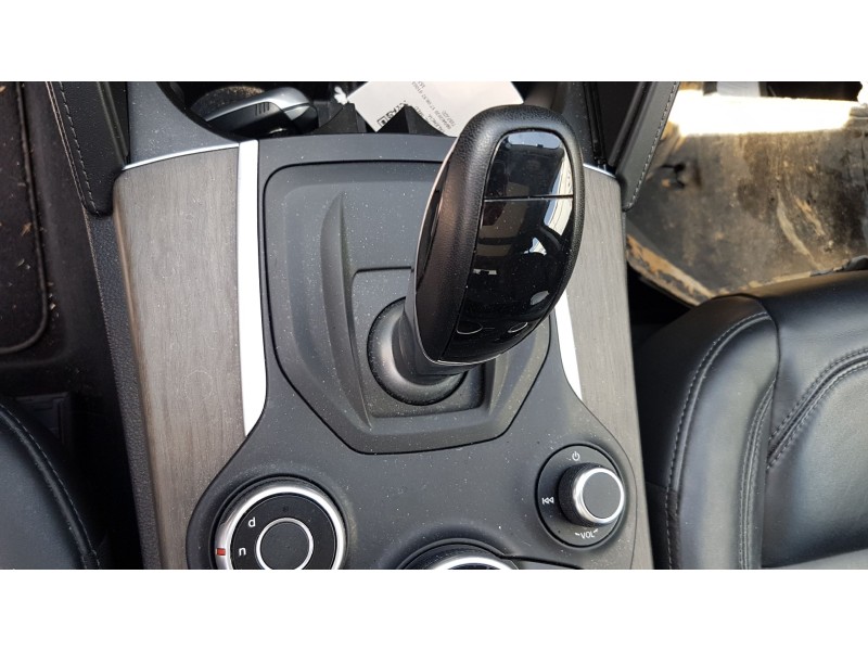 alfa romeo stelvio (630) del año 2017